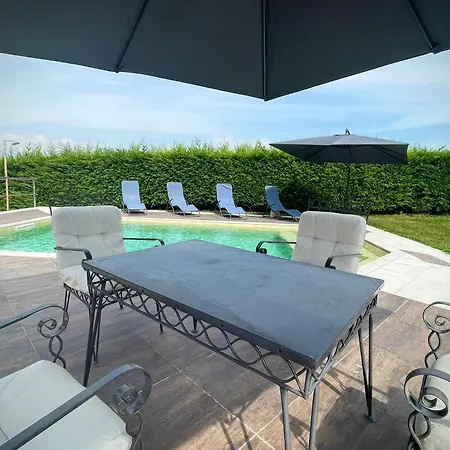 La Valle Dei Vigher Bed & Breakfast 3*